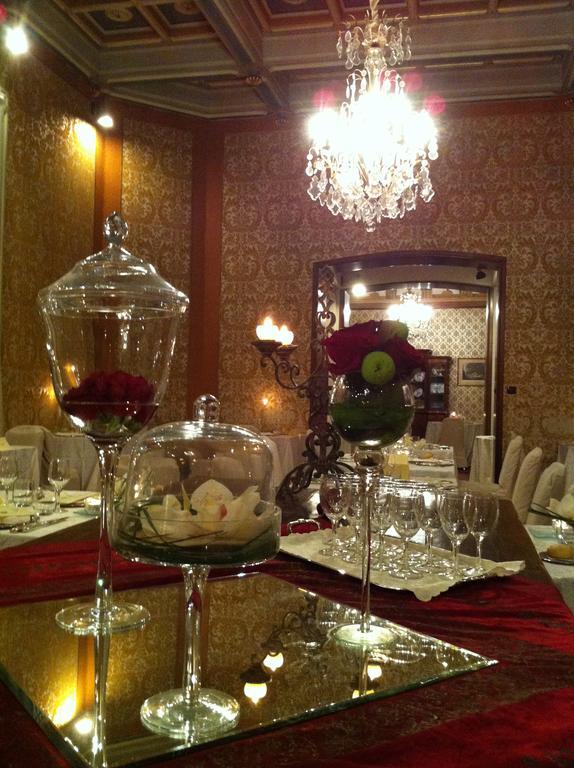 Готель Relais Del Castello Di Oviglio Екстер'єр фото